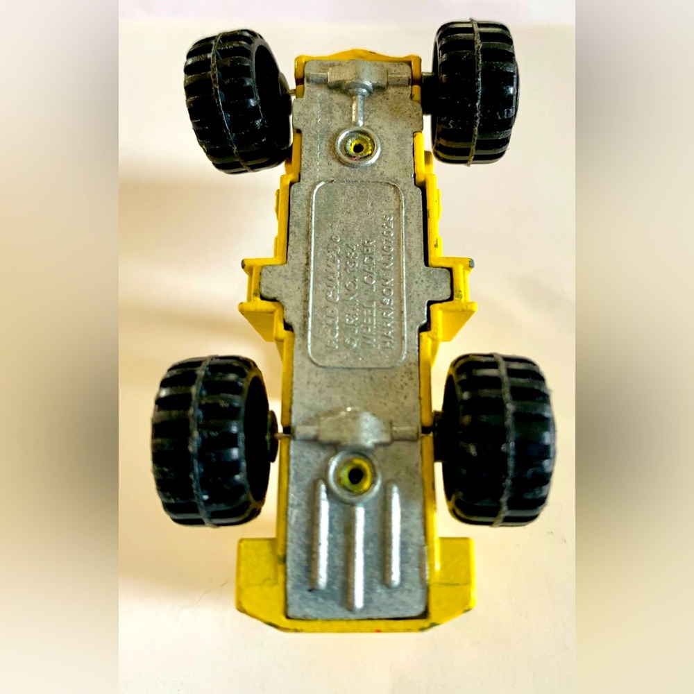🌼 Matchbox 1984 Road Champs Harrison NJ07029 Yellow Wheel Loader - Picture 5 of 5